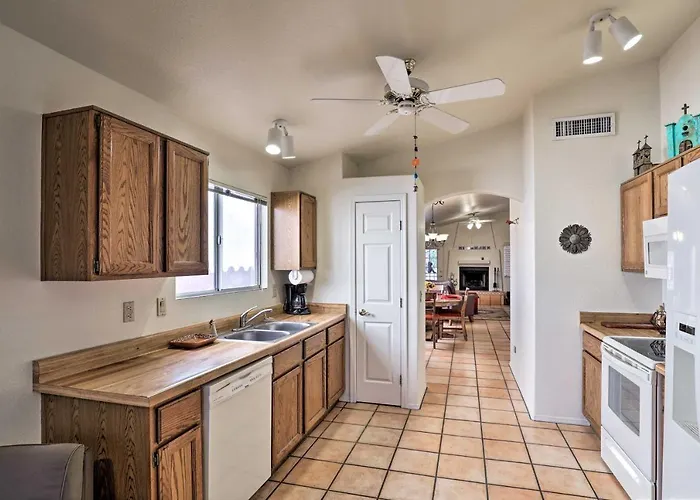 Area House W/ Pool Access & Mountain Views! Holiday home