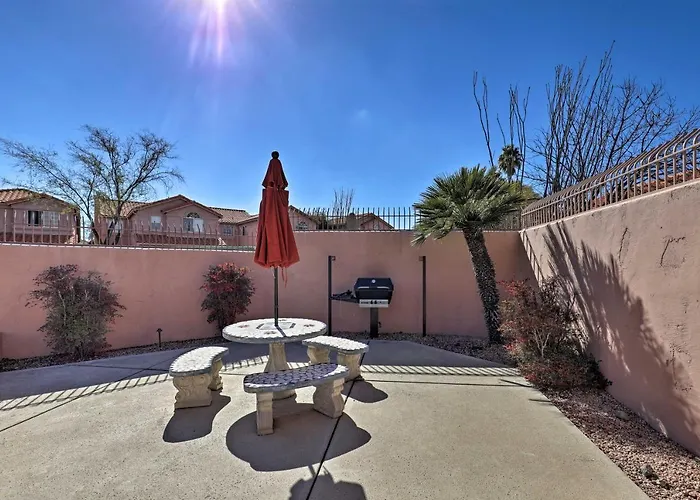 Area House W/ Pool Access & Mountain Views! Holiday home